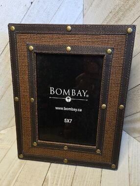 NWOT The Bombay Company Faux Leather Picture Frame Dark Brown